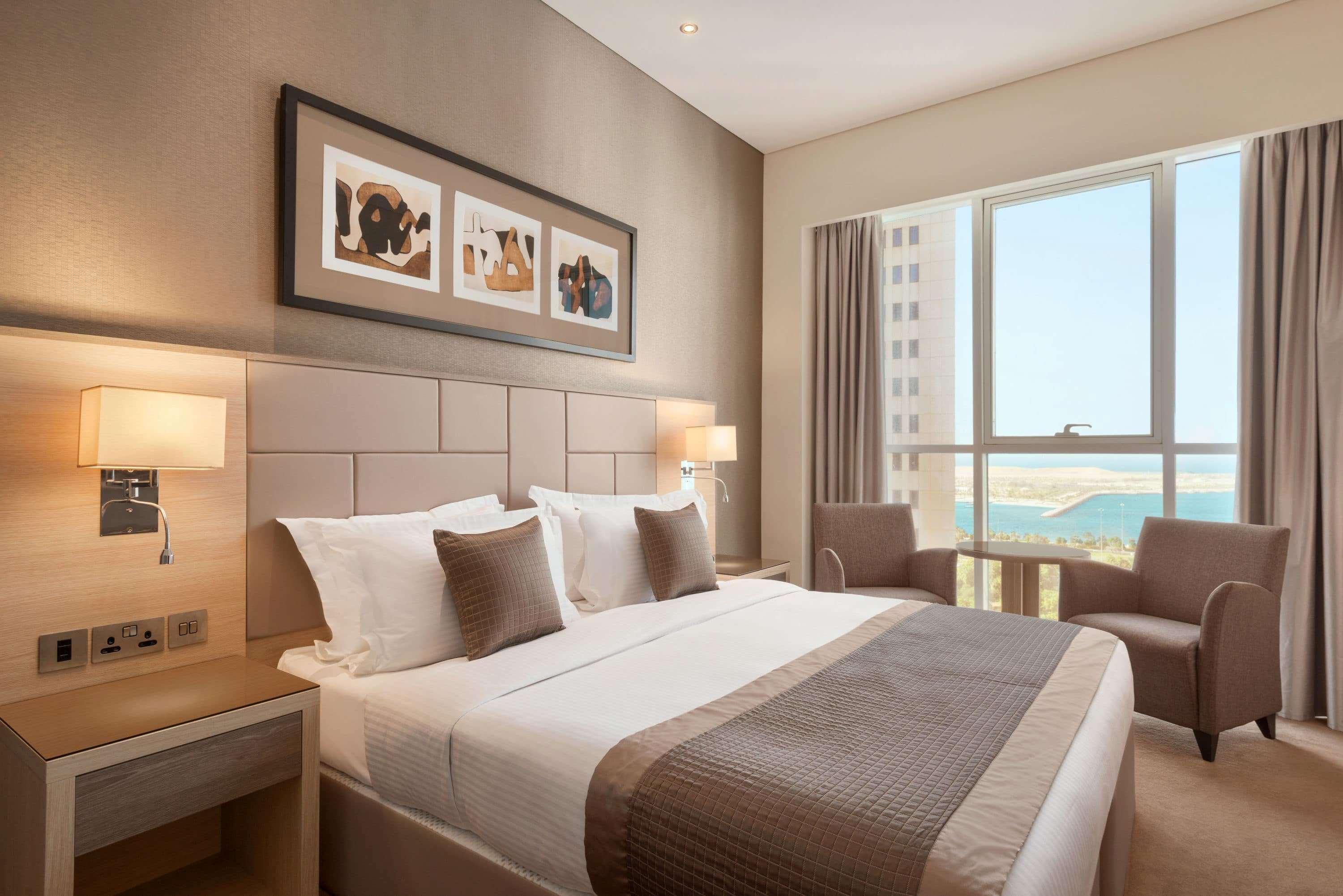 Hawthorn suites by wyndham 4 абу даби. Tryp by Wyndham. Tryp by Wyndham Abu Dhabi City Centre 4*. Трип бай Виндхам Дубай 4. Wyndham Dubai Marina 4.